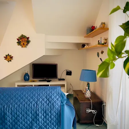 Seaside With Private Garden Dom wakacyjny Cittadella del Capo