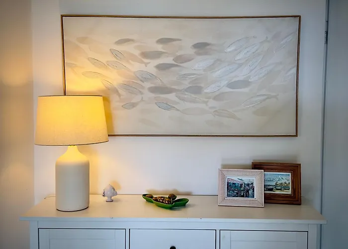 Seaside With Private Garden בית נופש *